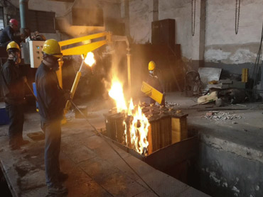 Fabrika manipülatörü