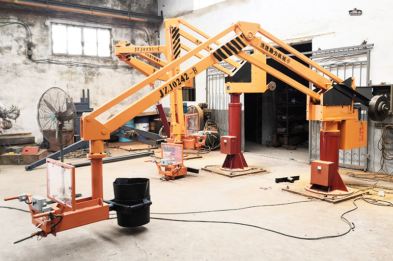 Dökmek için manipülatör