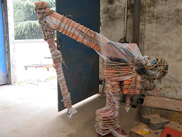 Vietnam'da müşteri tarafından sipariş edilen manipülatör teslimat için hazır